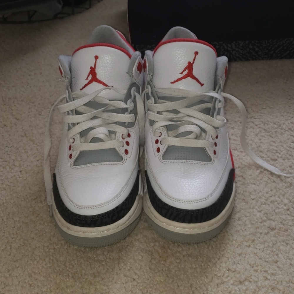 Jordan fire red 3s - Picture 4 of 4